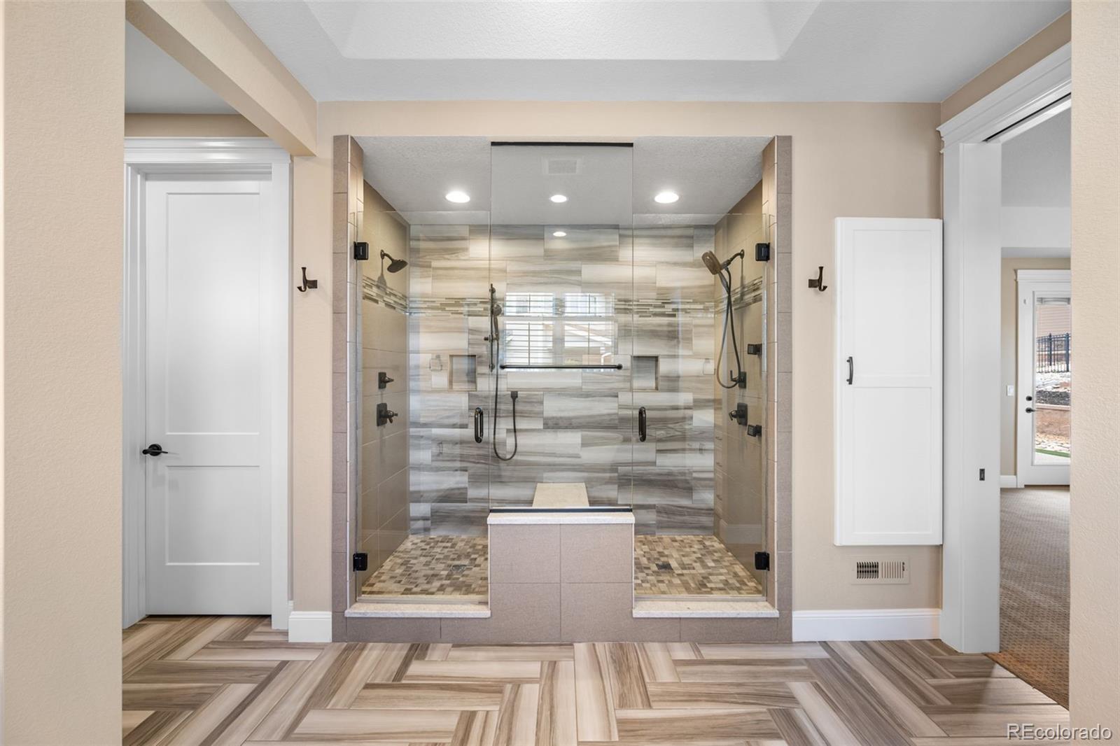 MLS Image #23 for 27001 e long circle,aurora, Colorado