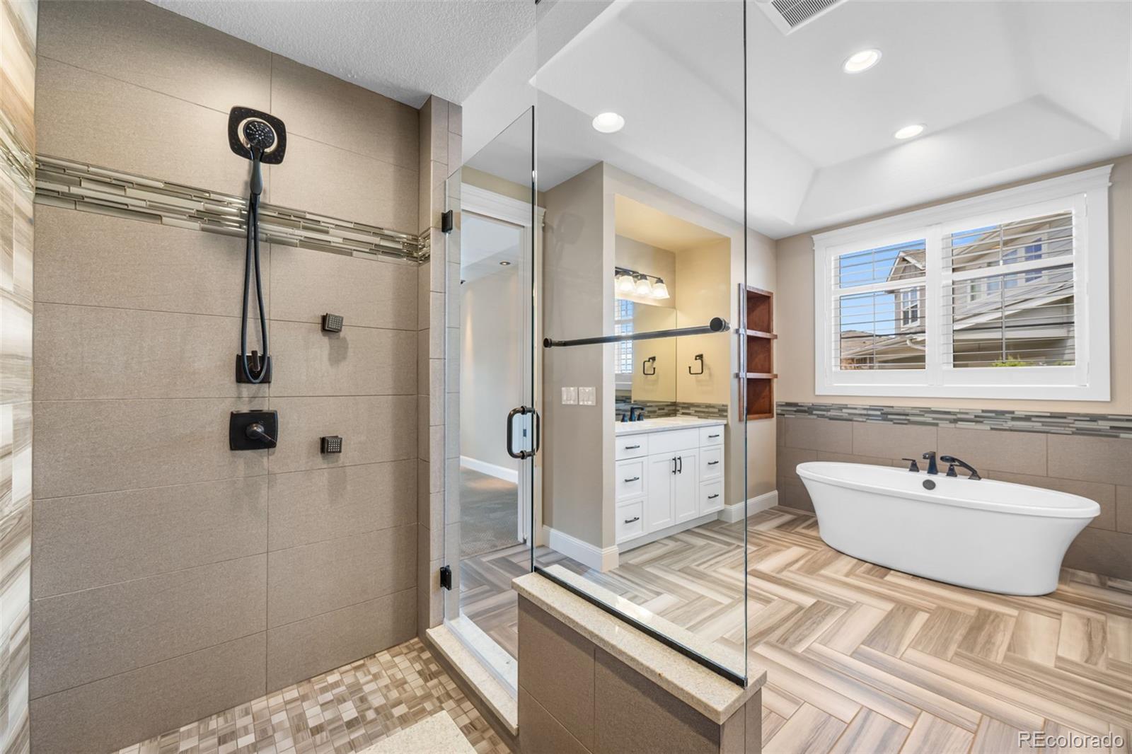MLS Image #24 for 27001 e long circle,aurora, Colorado