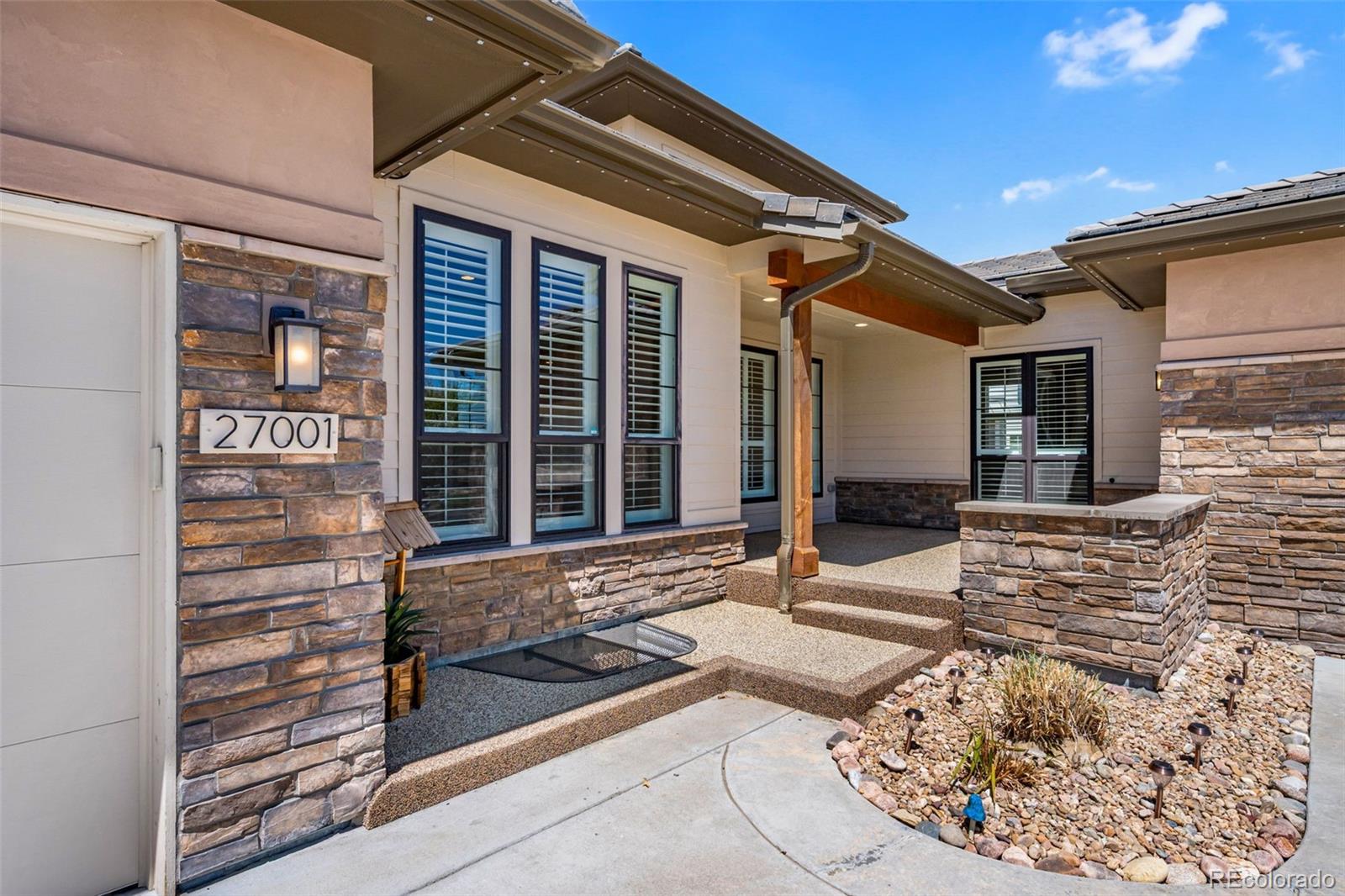 MLS Image #3 for 27001 e long circle,aurora, Colorado