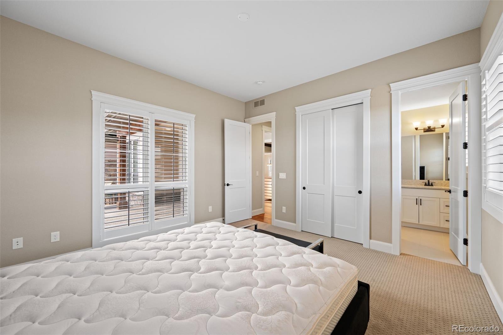 MLS Image #30 for 27001 e long circle,aurora, Colorado