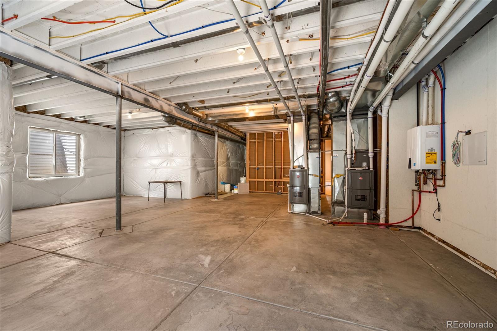 MLS Image #41 for 27001 e long circle,aurora, Colorado