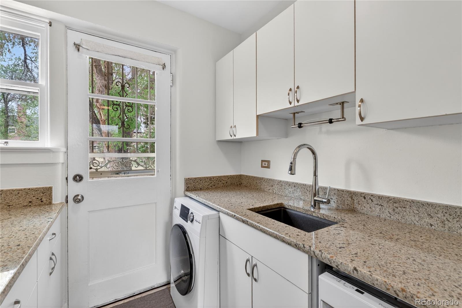 MLS Image #10 for 1165  krameria street,denver, Colorado