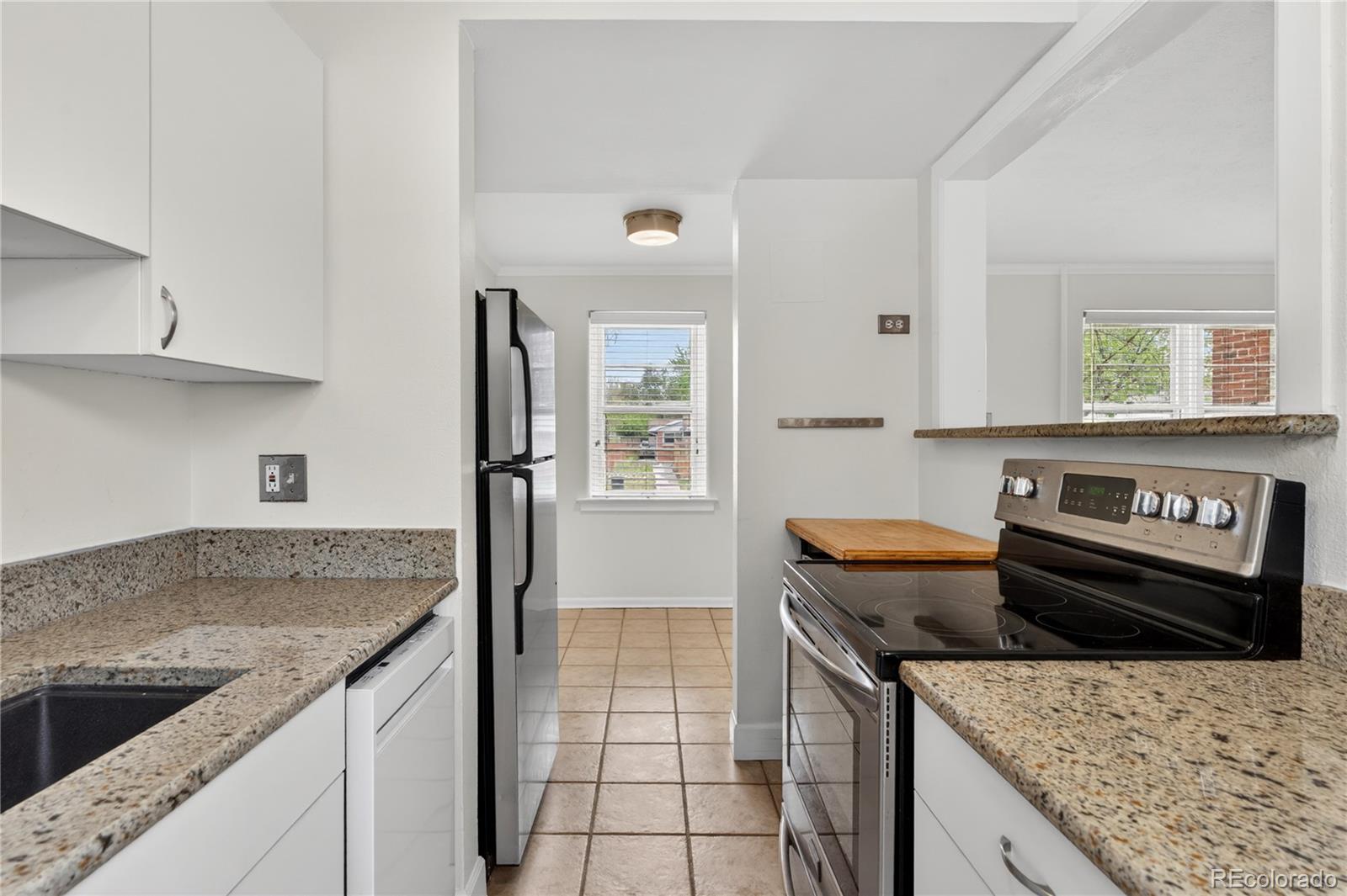 MLS Image #11 for 1165  krameria street,denver, Colorado