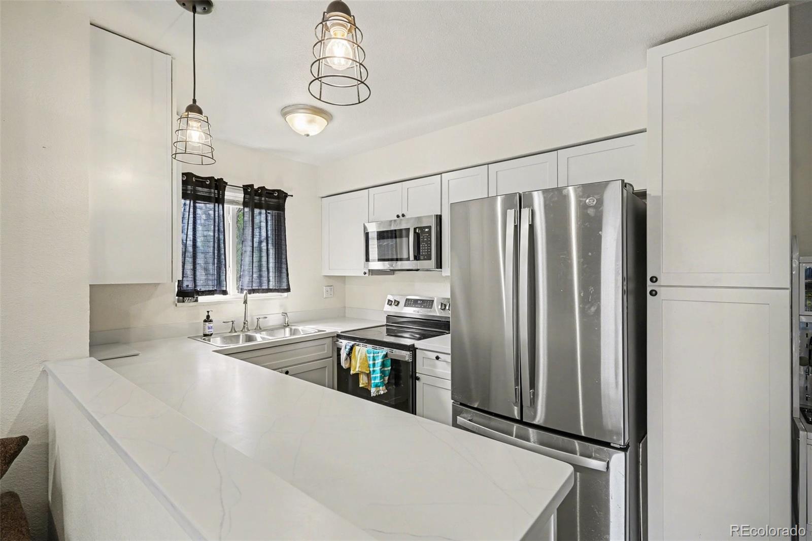 MLS Image #5 for 3355 s flower street,lakewood, Colorado