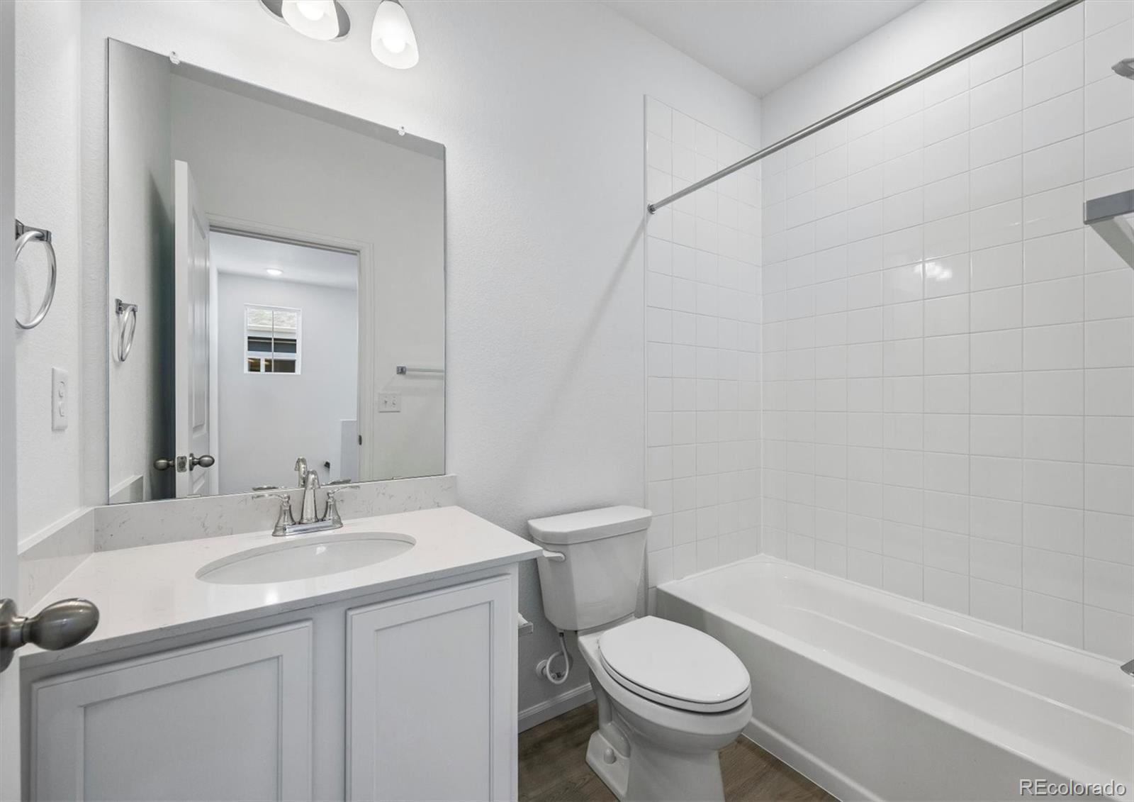 MLS Image #12 for 542  pagosa street,aurora, Colorado