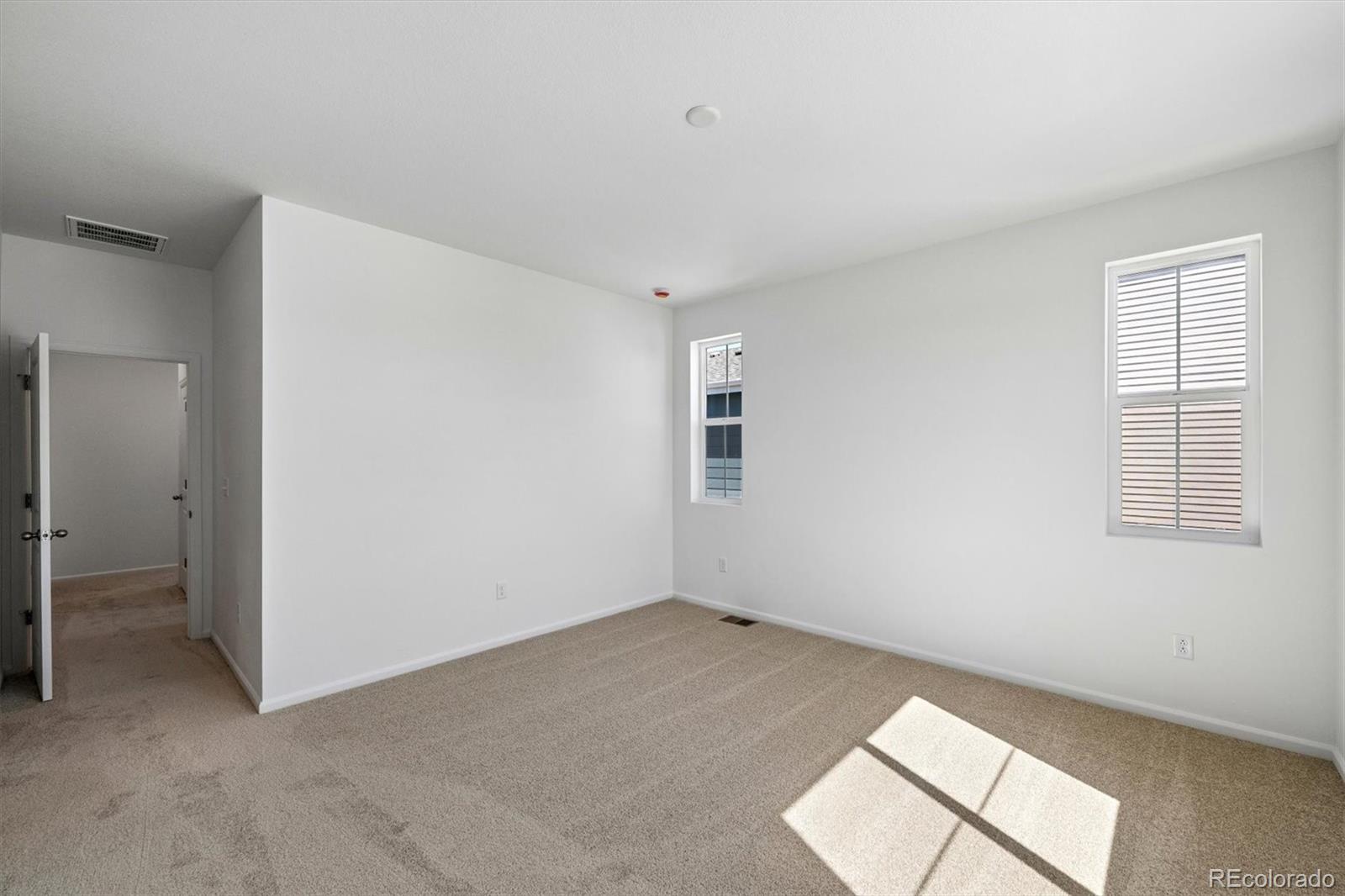 MLS Image #15 for 542  pagosa street,aurora, Colorado