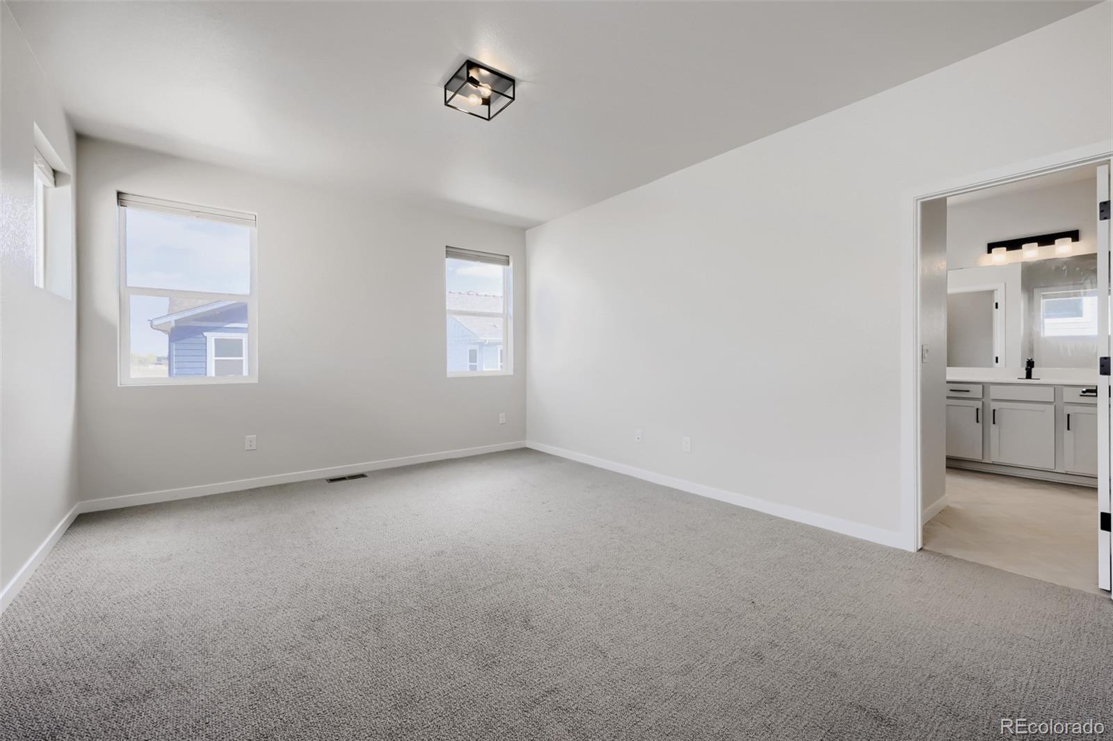 MLS Image #14 for 2691 e 102nd place,denver, Colorado