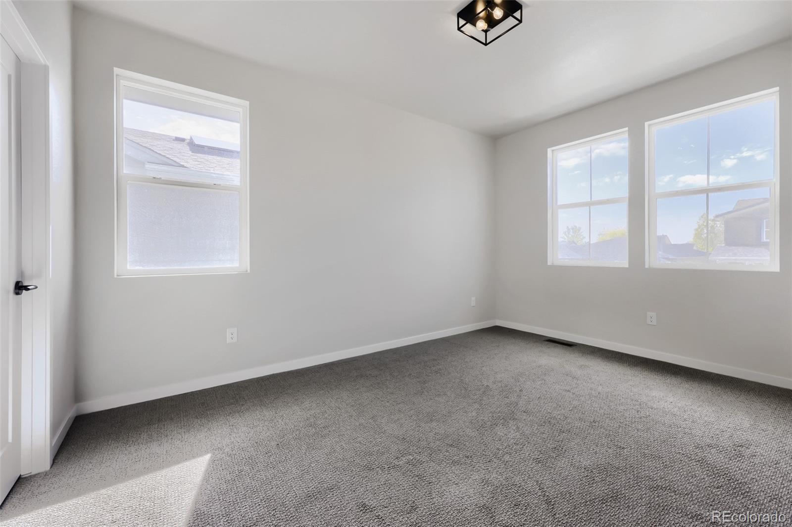 MLS Image #21 for 2691 e 102nd place,denver, Colorado