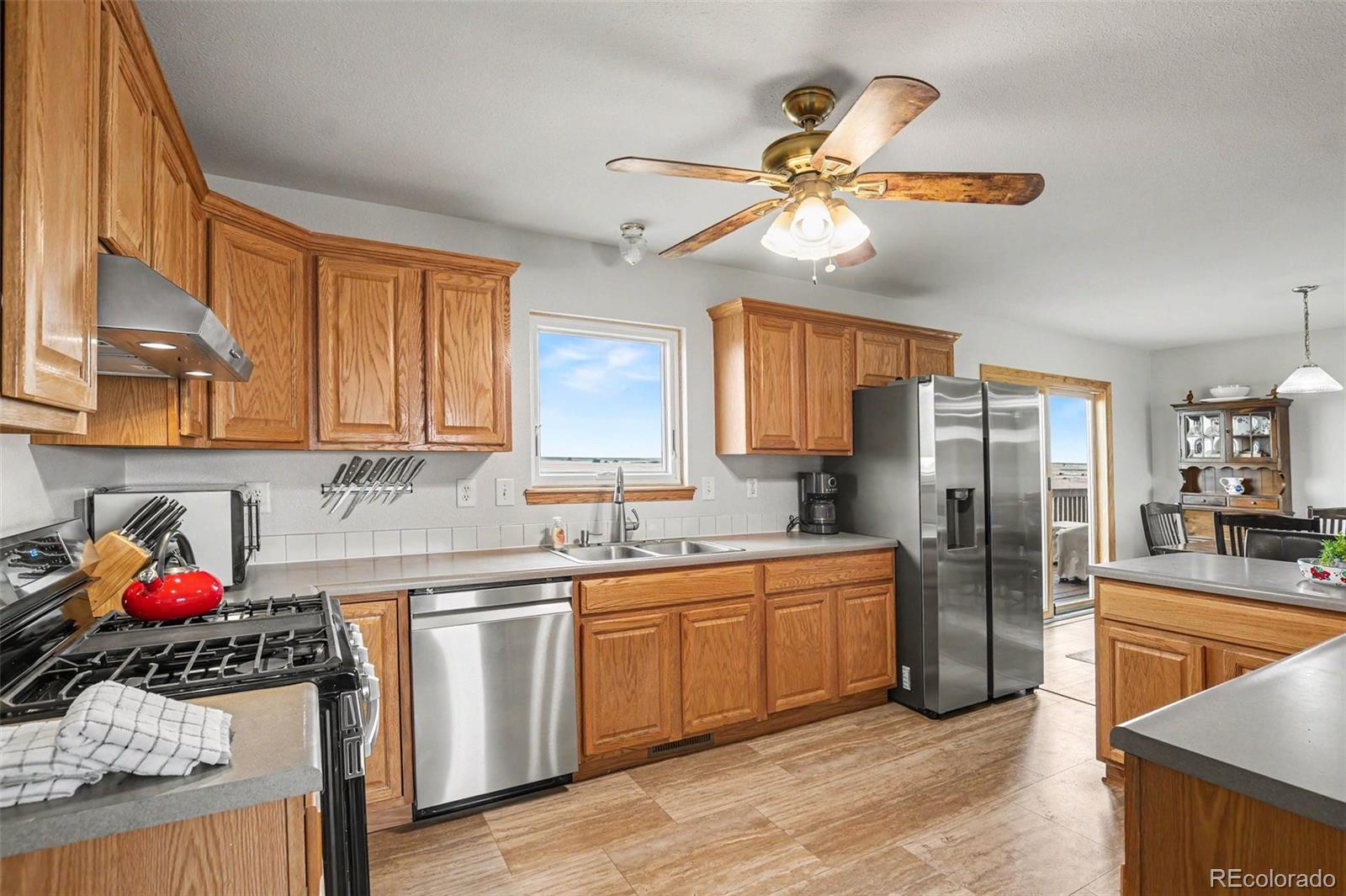 MLS Image #19 for 13433  pass me by road,strasburg, Colorado