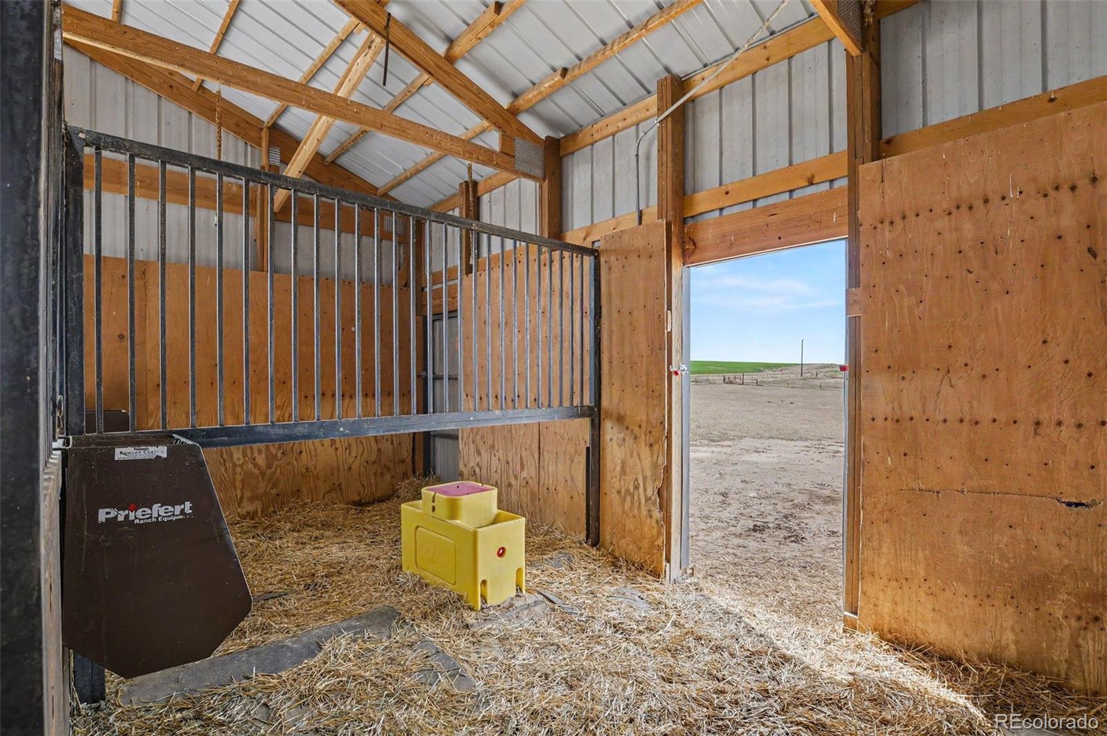 MLS Image #46 for 13433  pass me by road,strasburg, Colorado