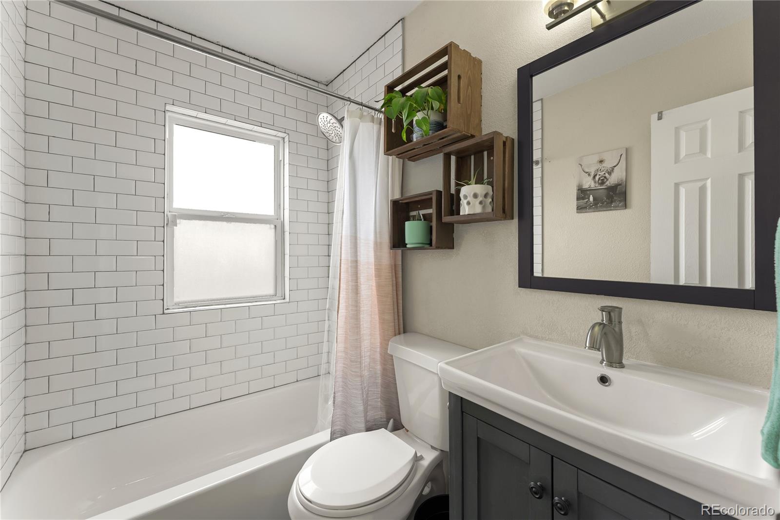 MLS Image #19 for 1960  oakland street,aurora, Colorado