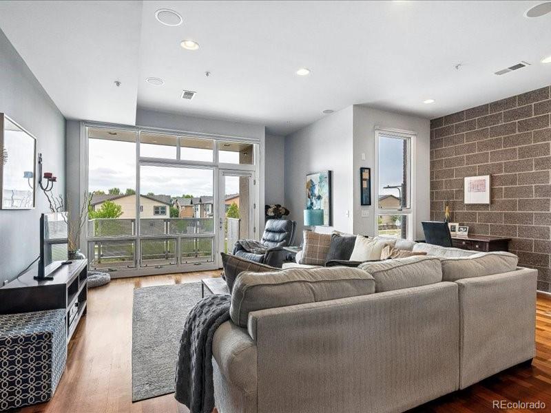 MLS Image #8 for 2310  central park boulevard,denver, Colorado