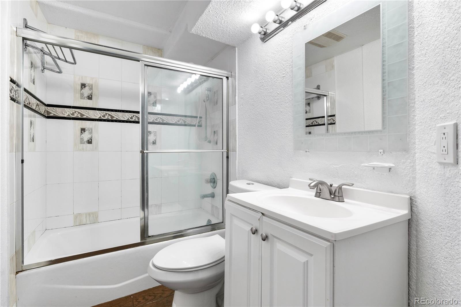 MLS Image #8 for 4501 w alaska place,denver, Colorado