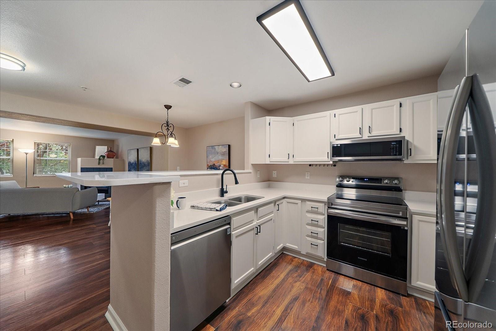 MLS Image #11 for 12555 e tennessee circle,aurora, Colorado