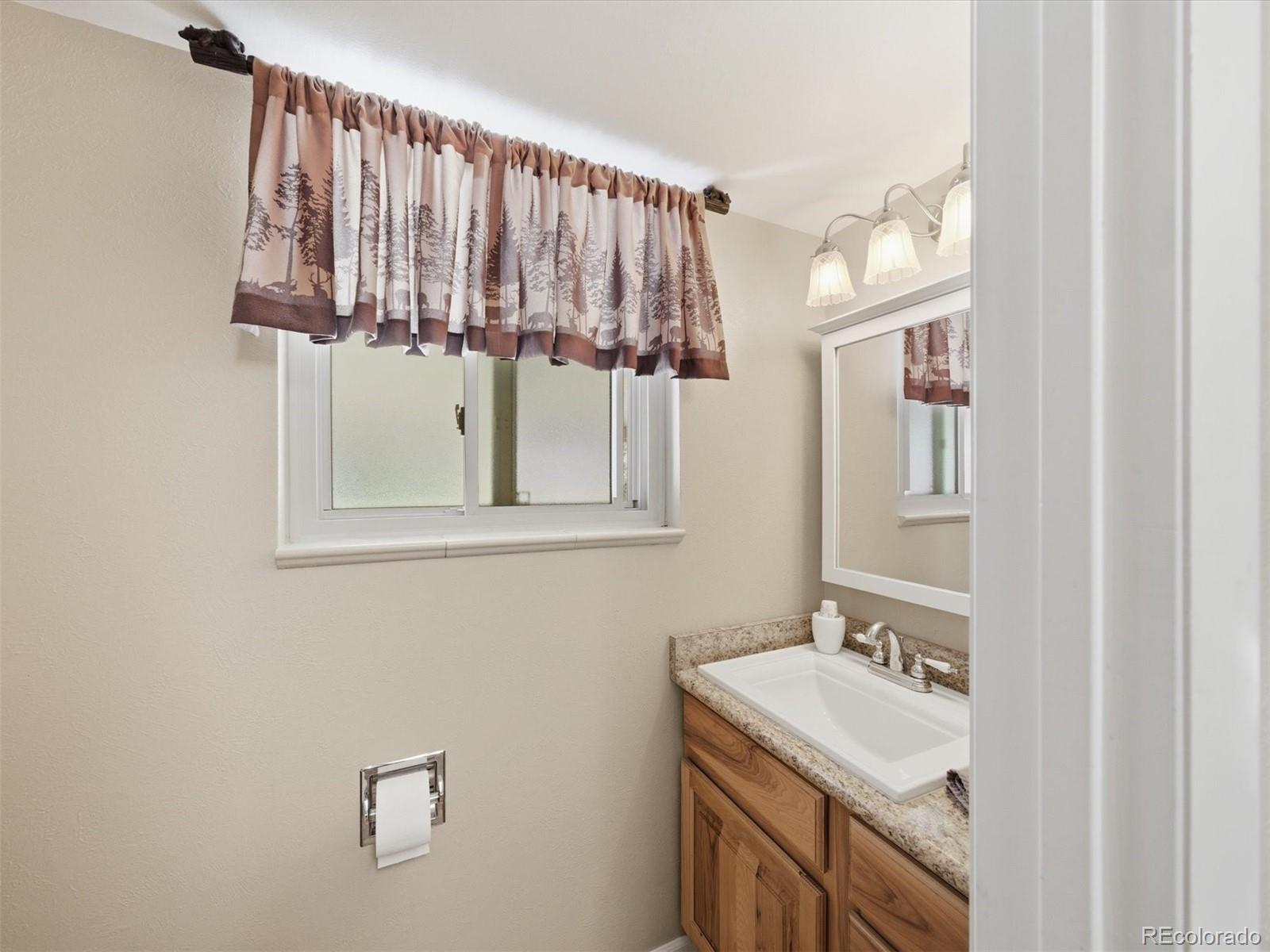 MLS Image #16 for 4827 s lewis court,littleton, Colorado