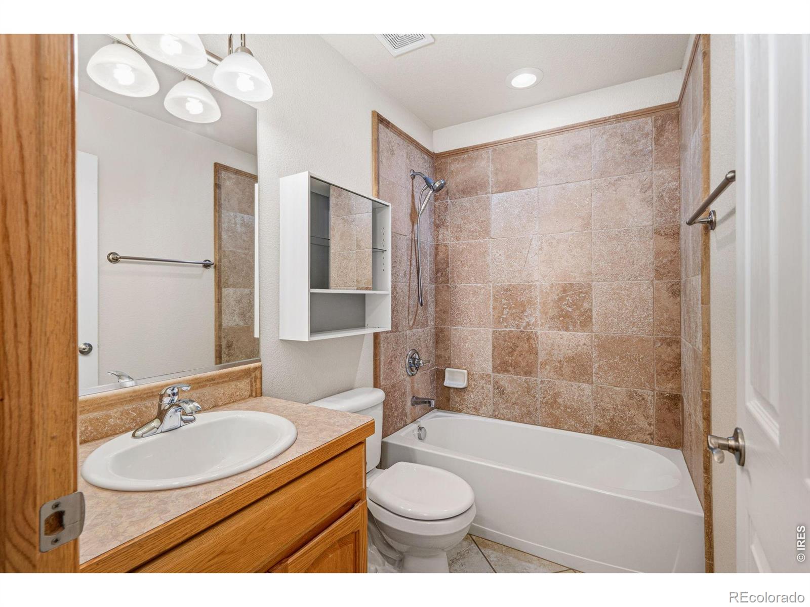 MLS Image #16 for 4425  walden avenue,loveland, Colorado