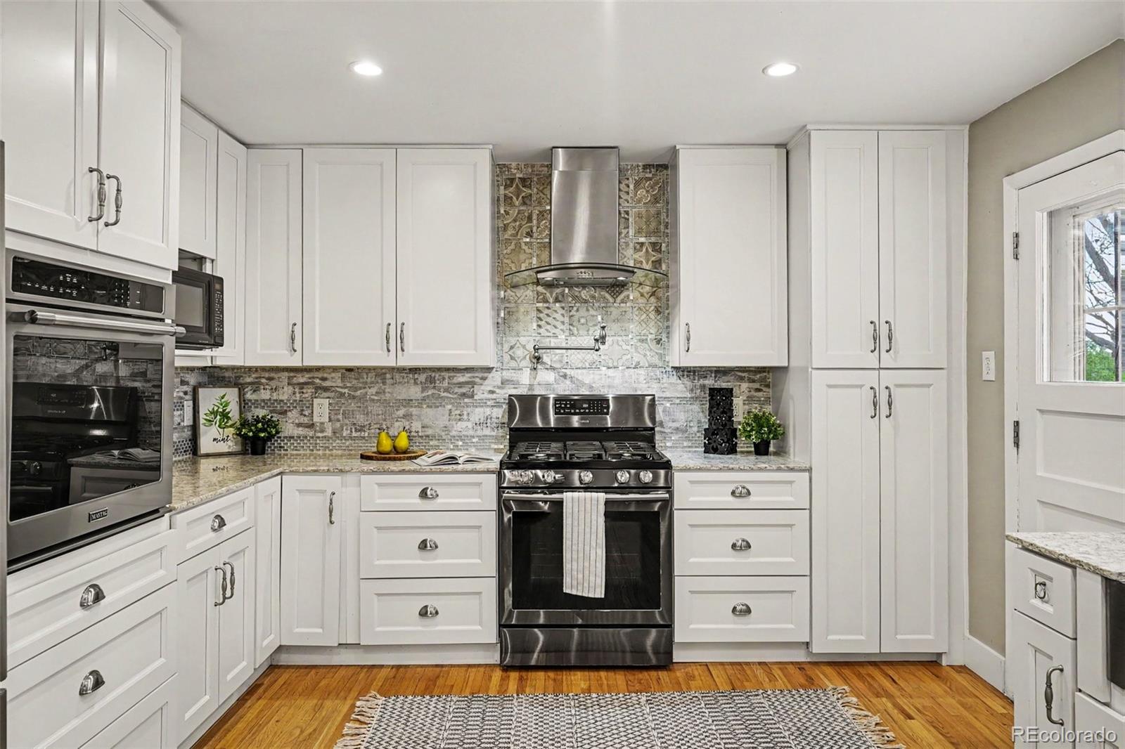 MLS Image #3 for 6134  queen court,arvada, Colorado