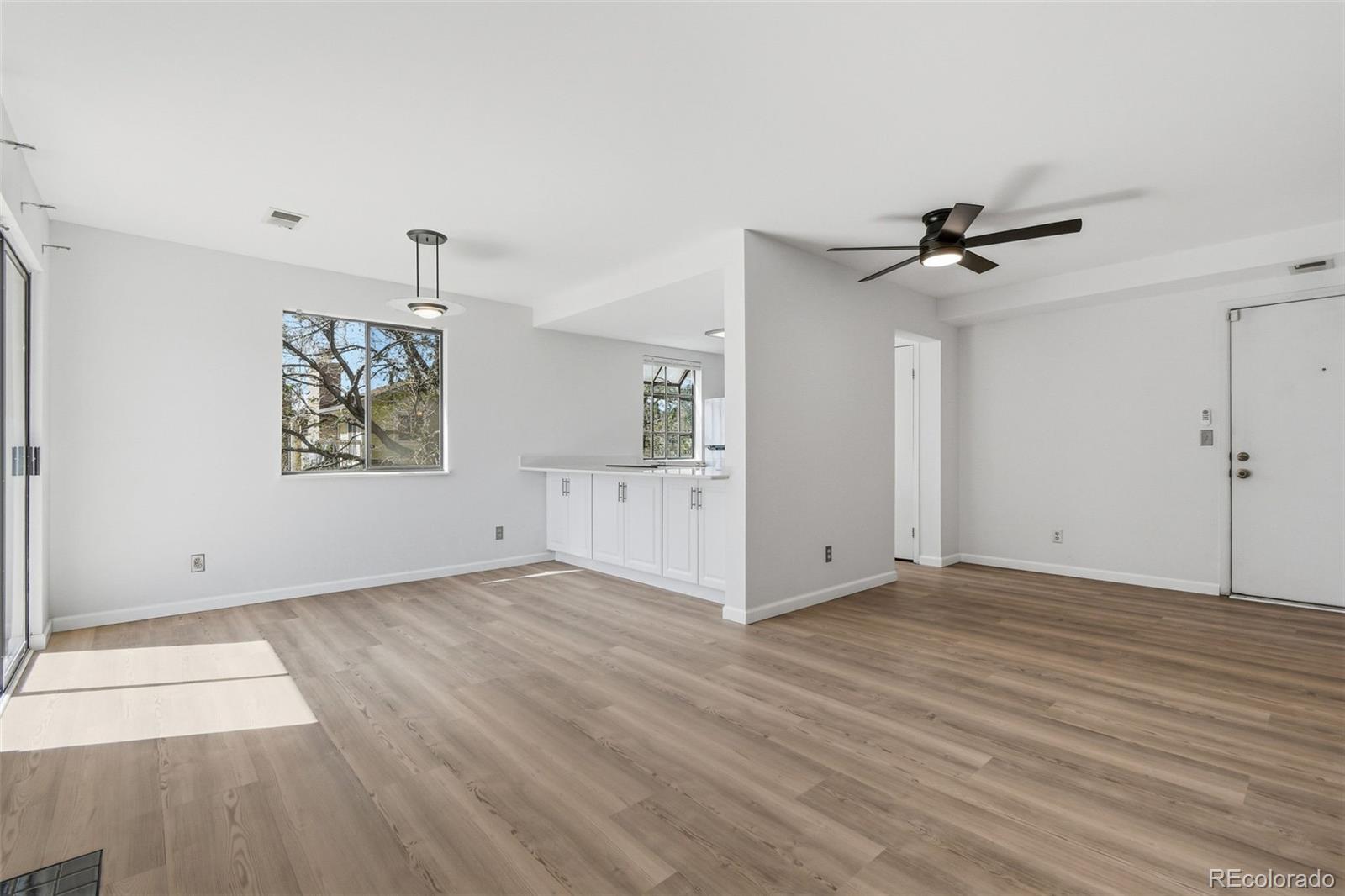 MLS Image #2 for 12470 e cornell avenue 304,aurora, Colorado