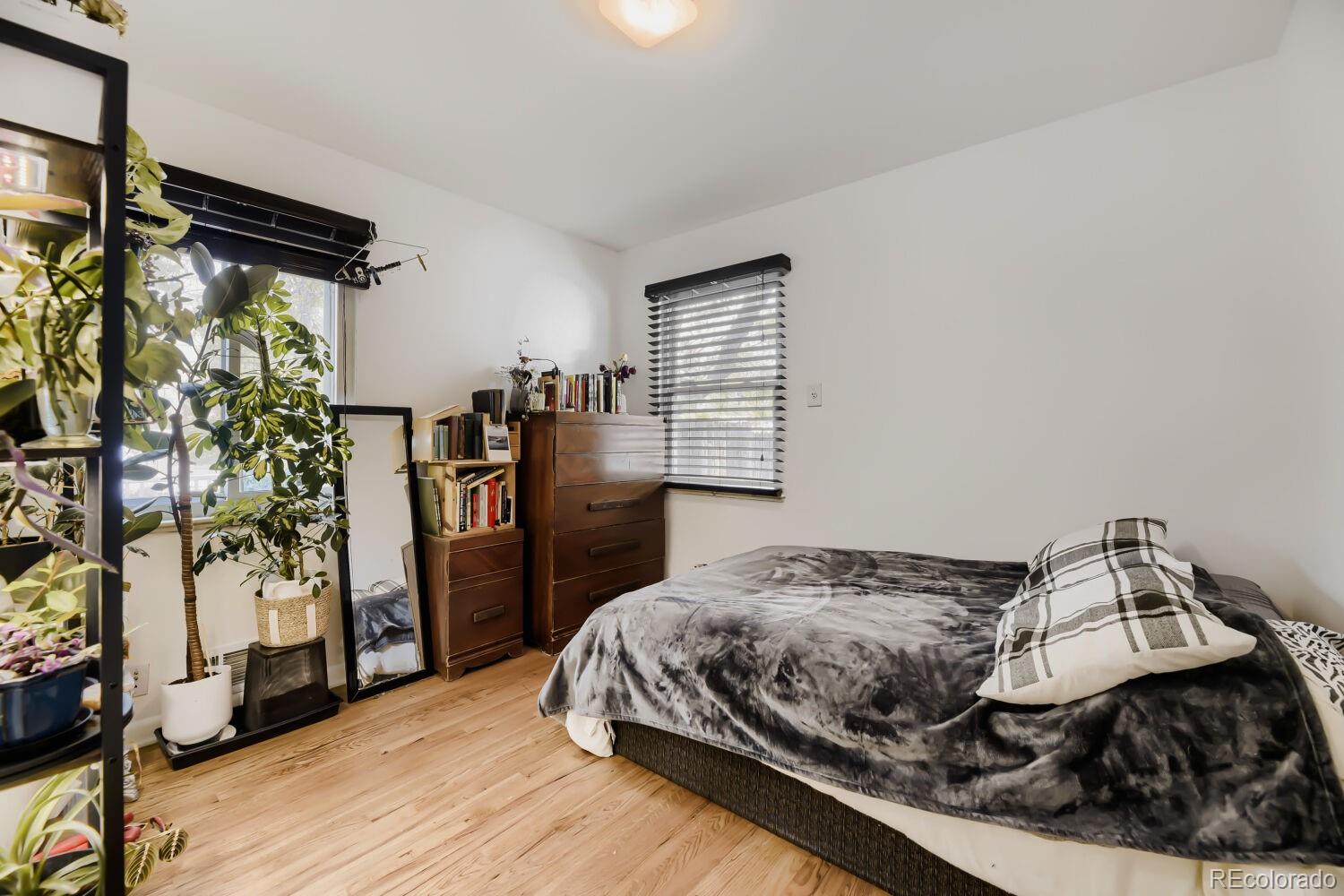 MLS Image #12 for 1843 s fairfax street,denver, Colorado