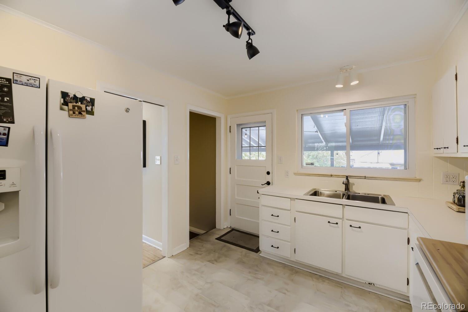 MLS Image #8 for 1843 s fairfax street,denver, Colorado