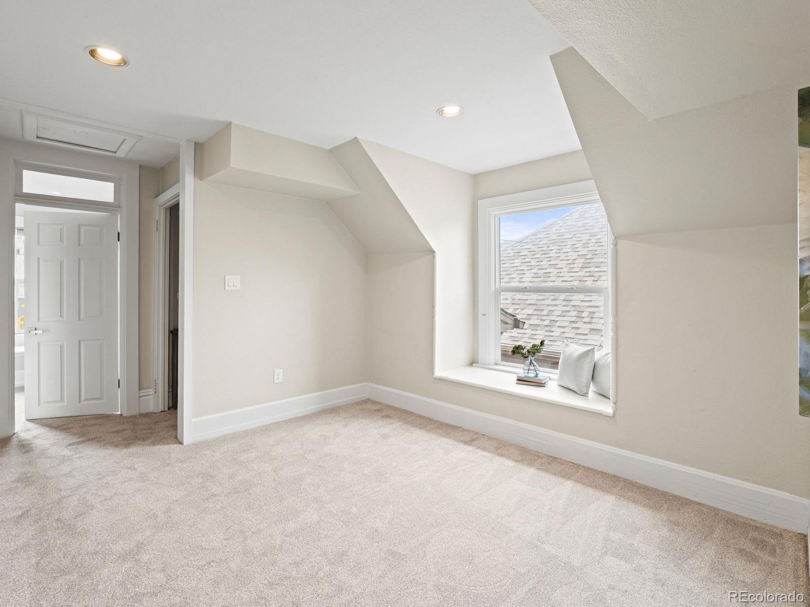 MLS Image #21 for 350 s lincoln street,denver, Colorado