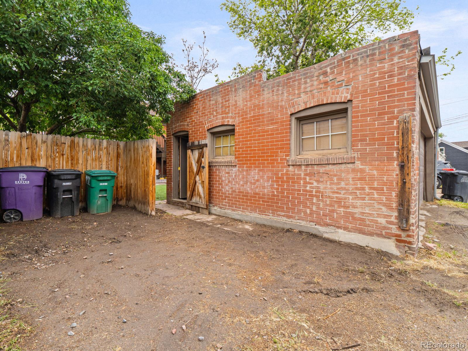 MLS Image #33 for 350 s lincoln street,denver, Colorado