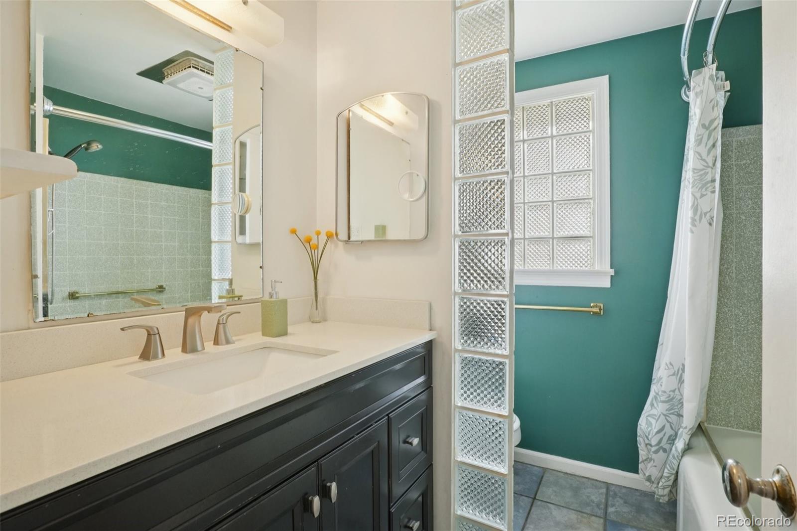 MLS Image #22 for 1110 s quitman street,denver, Colorado