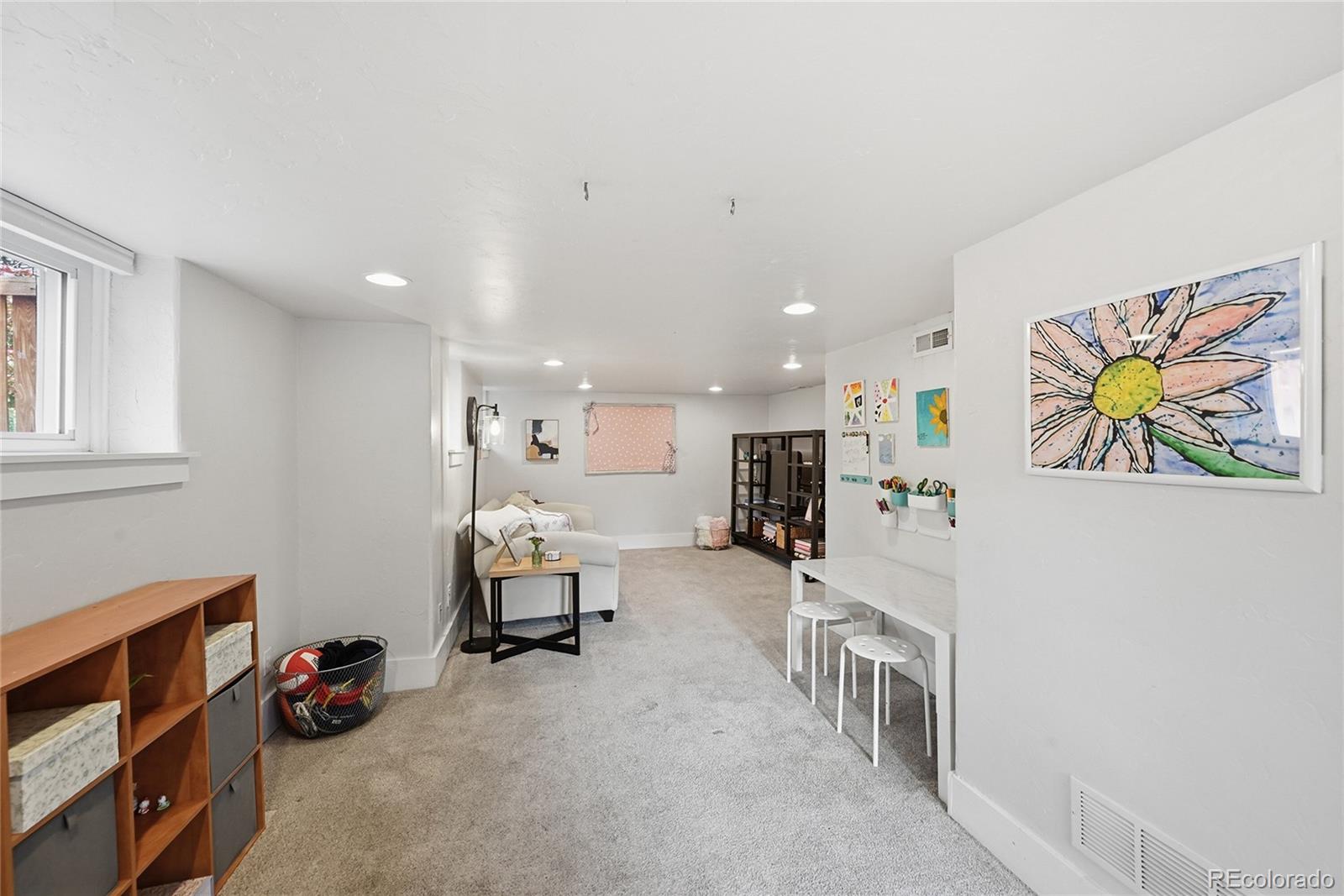 MLS Image #20 for 2001 s fillmore street,denver, Colorado