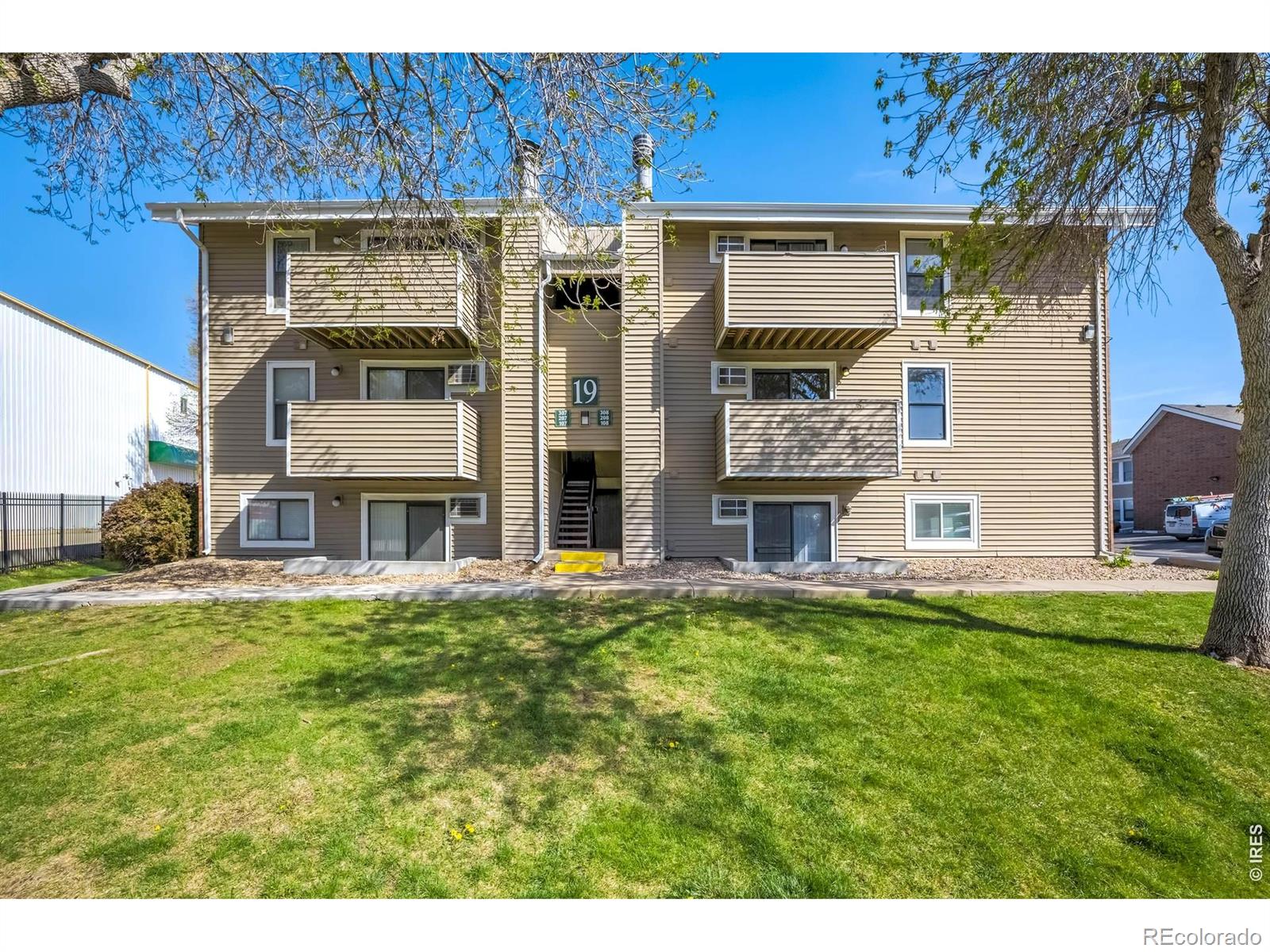 MLS Image #2 for 10150 e virginia avenue,denver, Colorado
