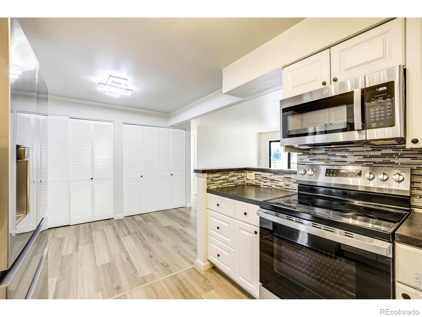 MLS Image #21 for 10150 e virginia avenue,denver, Colorado