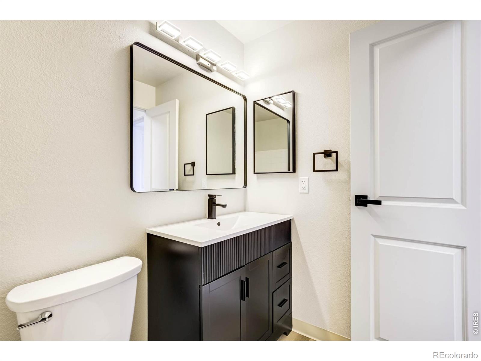 MLS Image #27 for 10150 e virginia avenue,denver, Colorado