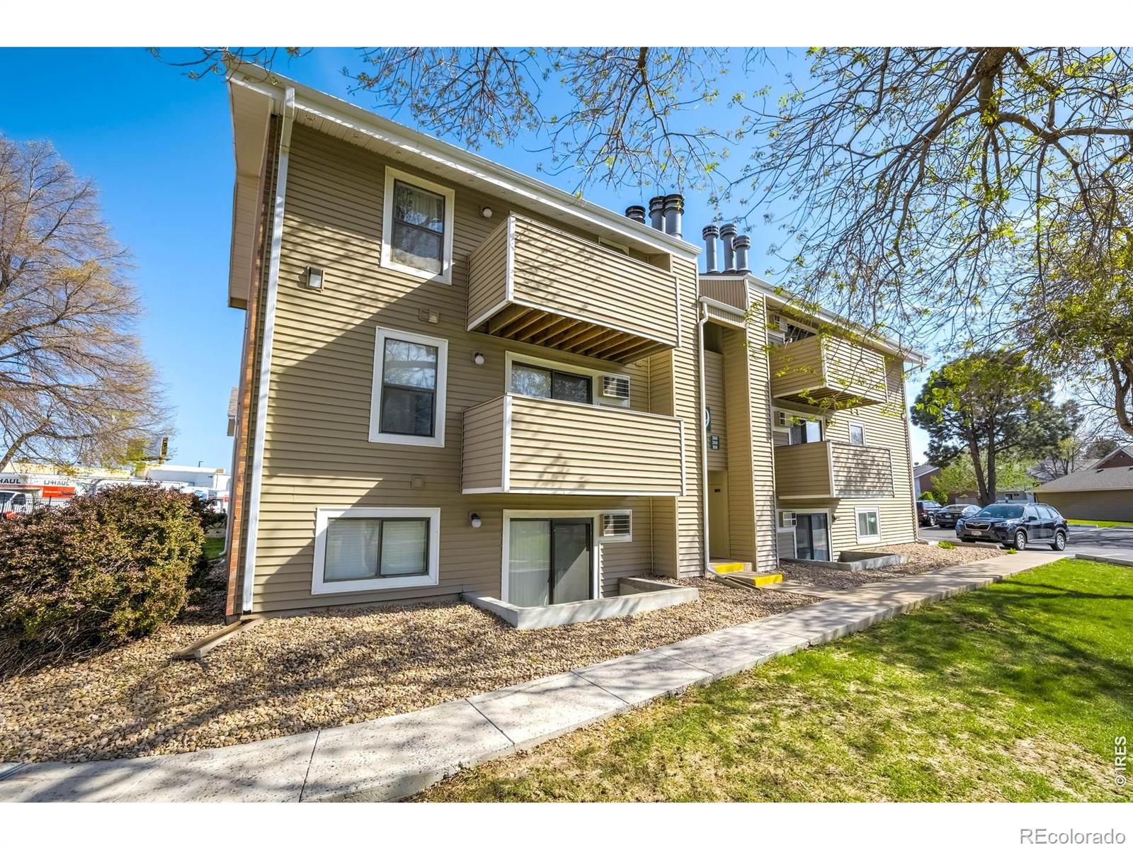 MLS Image #3 for 10150 e virginia avenue,denver, Colorado