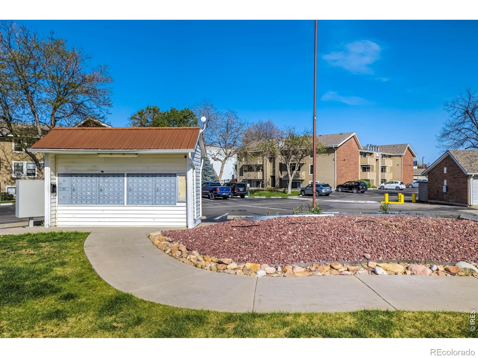 MLS Image #39 for 10150 e virginia avenue,denver, Colorado