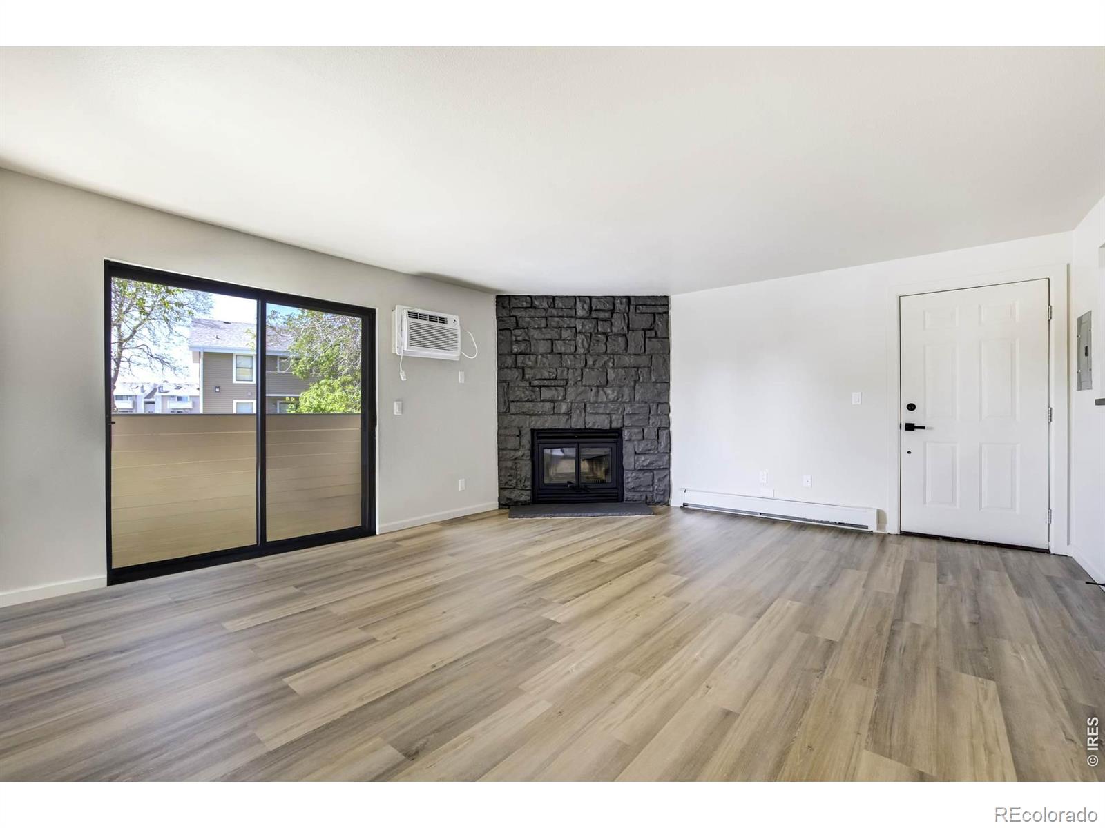 MLS Image #6 for 10150 e virginia avenue,denver, Colorado