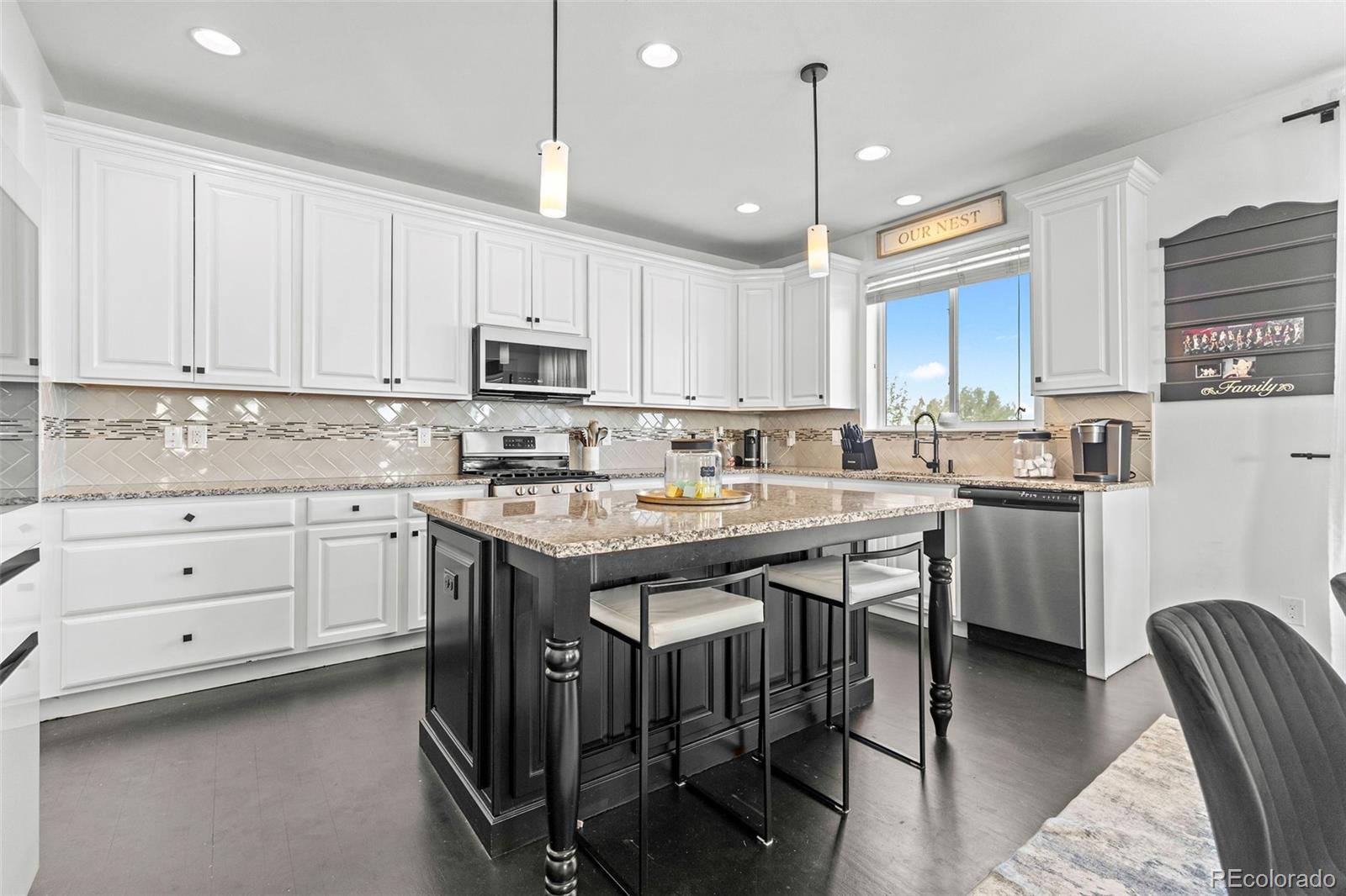 MLS Image #13 for 15511  village circle,commerce city, Colorado