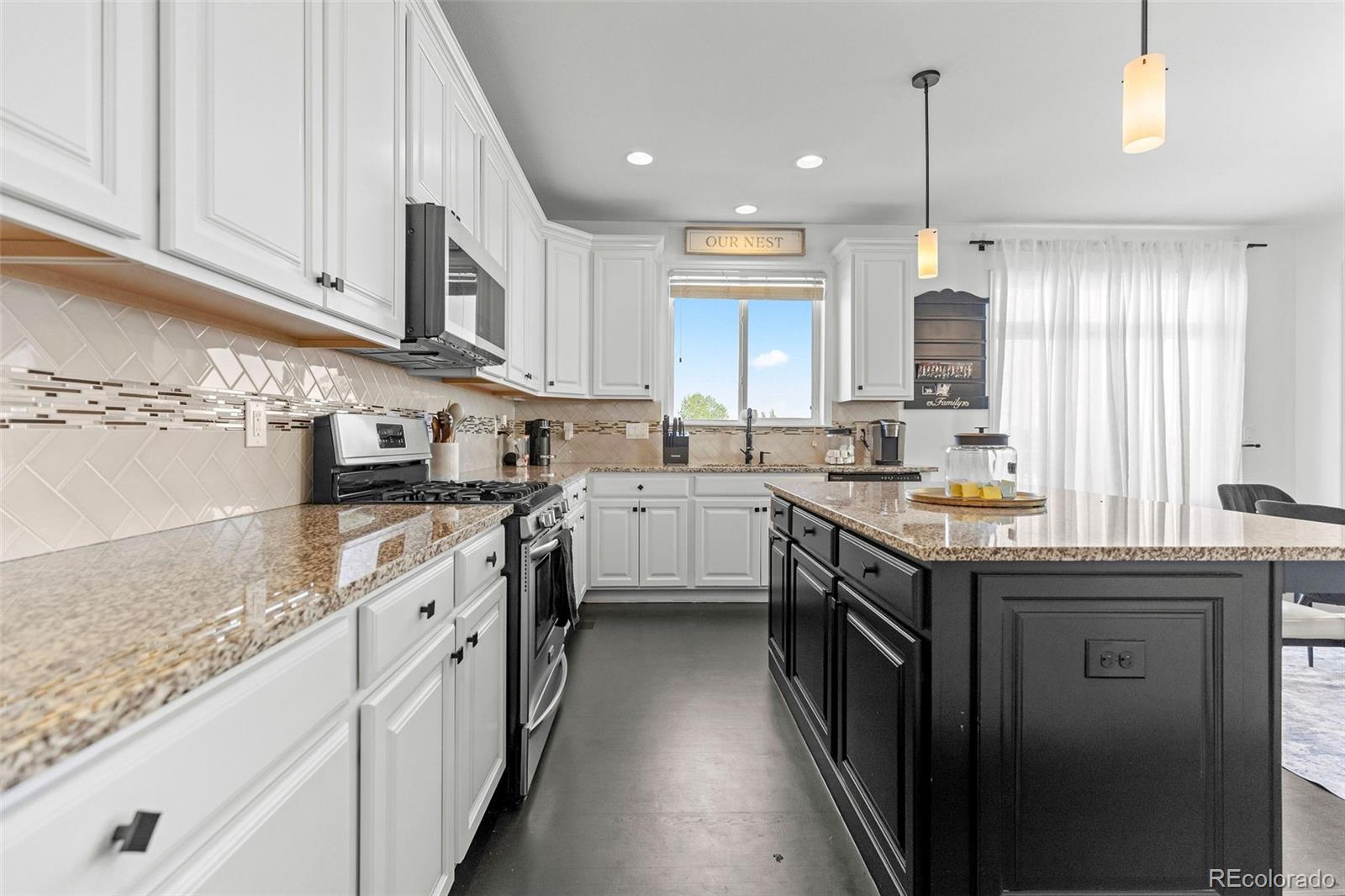 MLS Image #14 for 15511  village circle,commerce city, Colorado