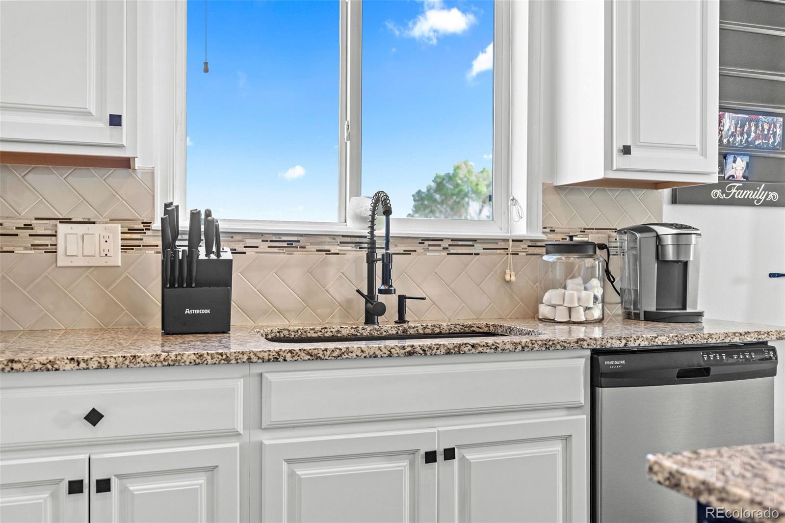 MLS Image #16 for 15511  village circle,commerce city, Colorado