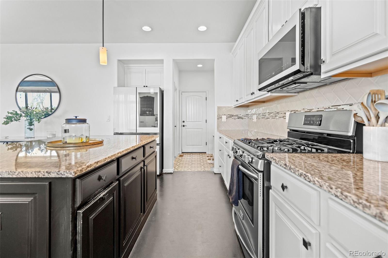 MLS Image #17 for 15511  village circle,commerce city, Colorado