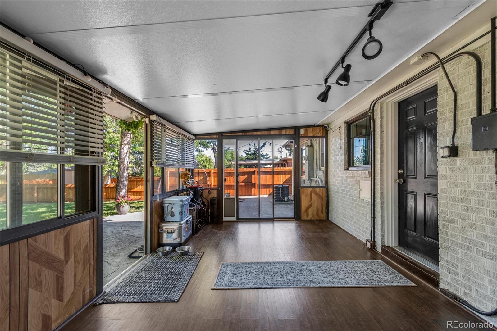 MLS Image #20 for 417 s locust street,denver, Colorado
