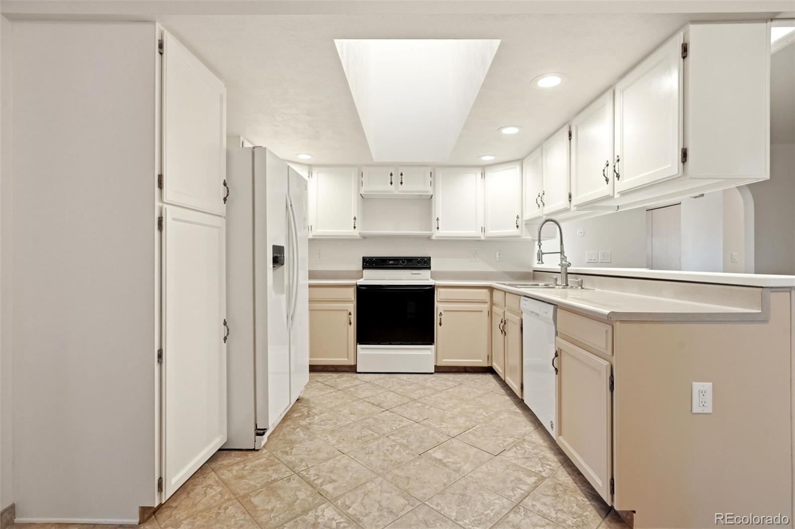 MLS Image #11 for 61  scott drive,broomfield, Colorado
