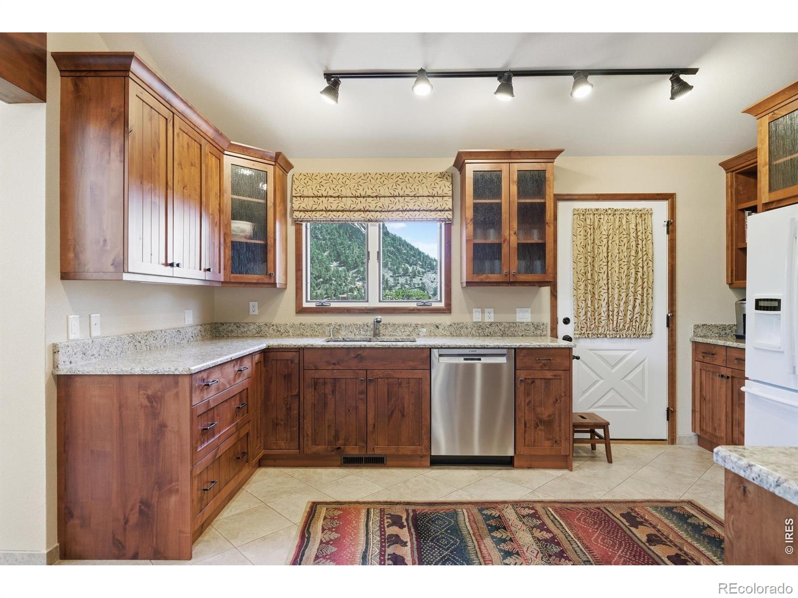 MLS Image #11 for 1075  fall river court,estes park, Colorado