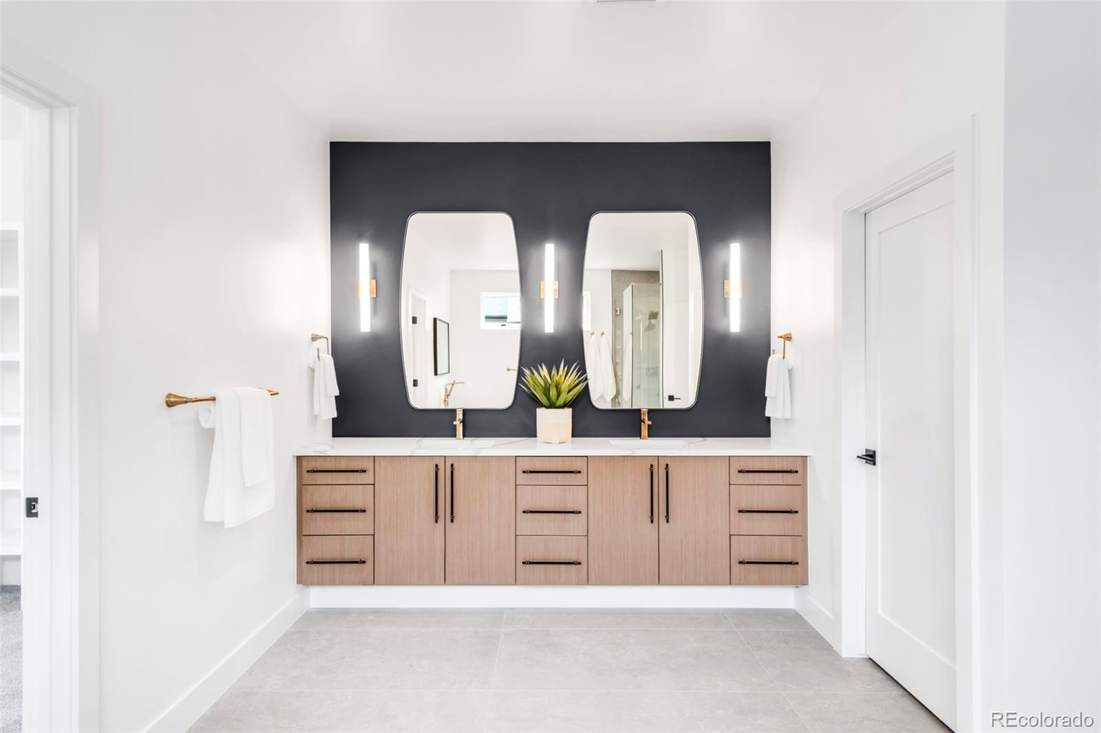 MLS Image #28 for 1466 s gaylord street,denver, Colorado