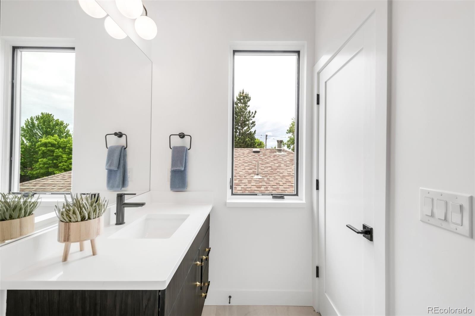 MLS Image #34 for 1466 s gaylord street,denver, Colorado