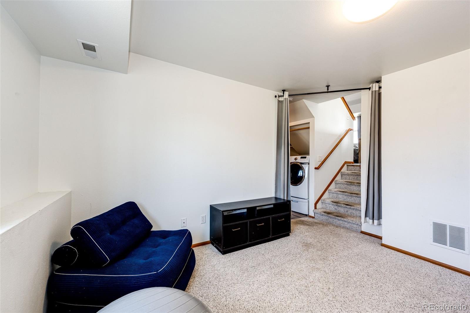 MLS Image #14 for 375 e logan street,elizabeth, Colorado