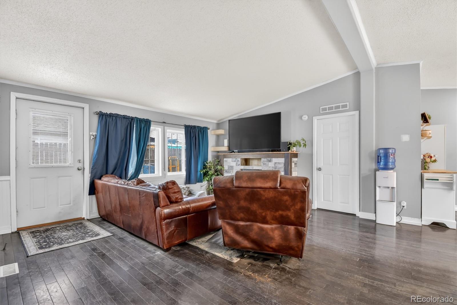 MLS Image #4 for 213  versailles street,lochbuie, Colorado