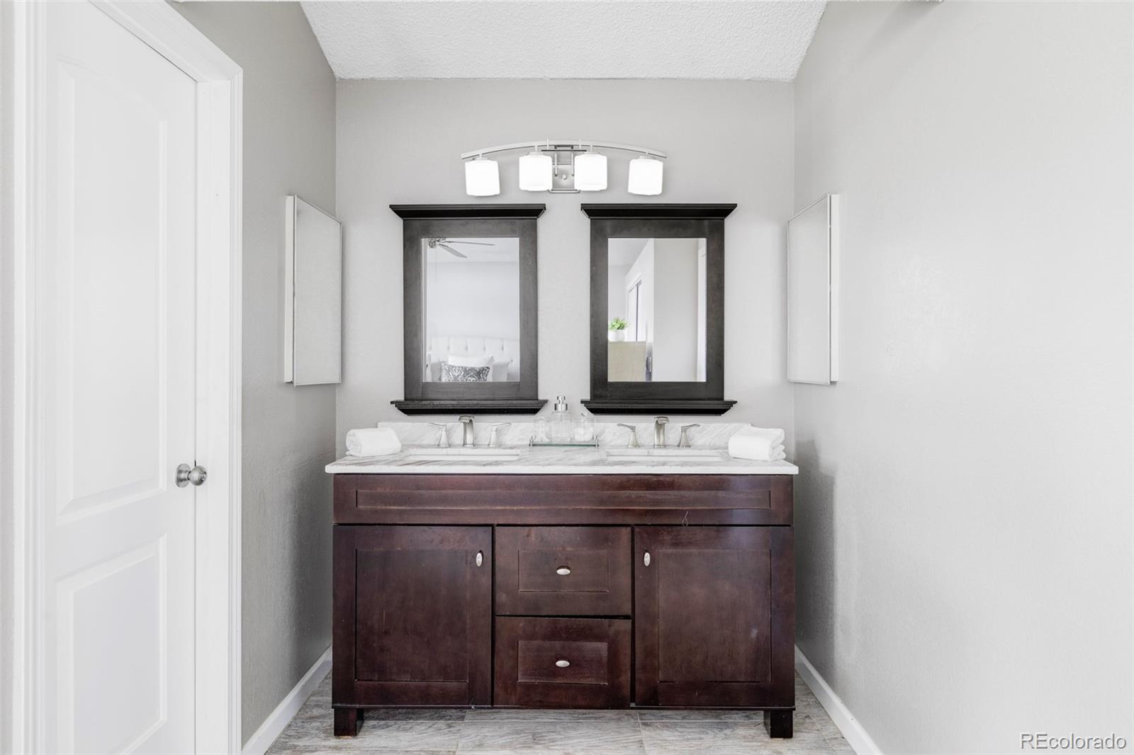 MLS Image #15 for 552 w jamison place,littleton, Colorado
