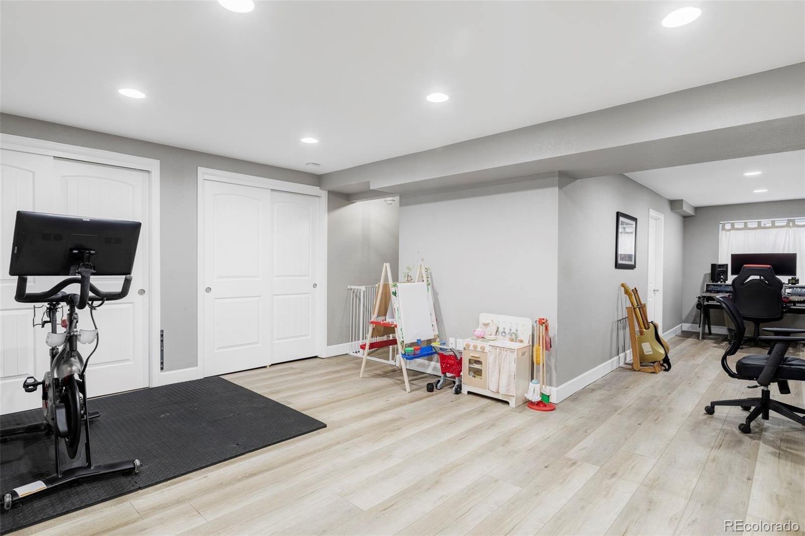 MLS Image #23 for 552 w jamison place,littleton, Colorado