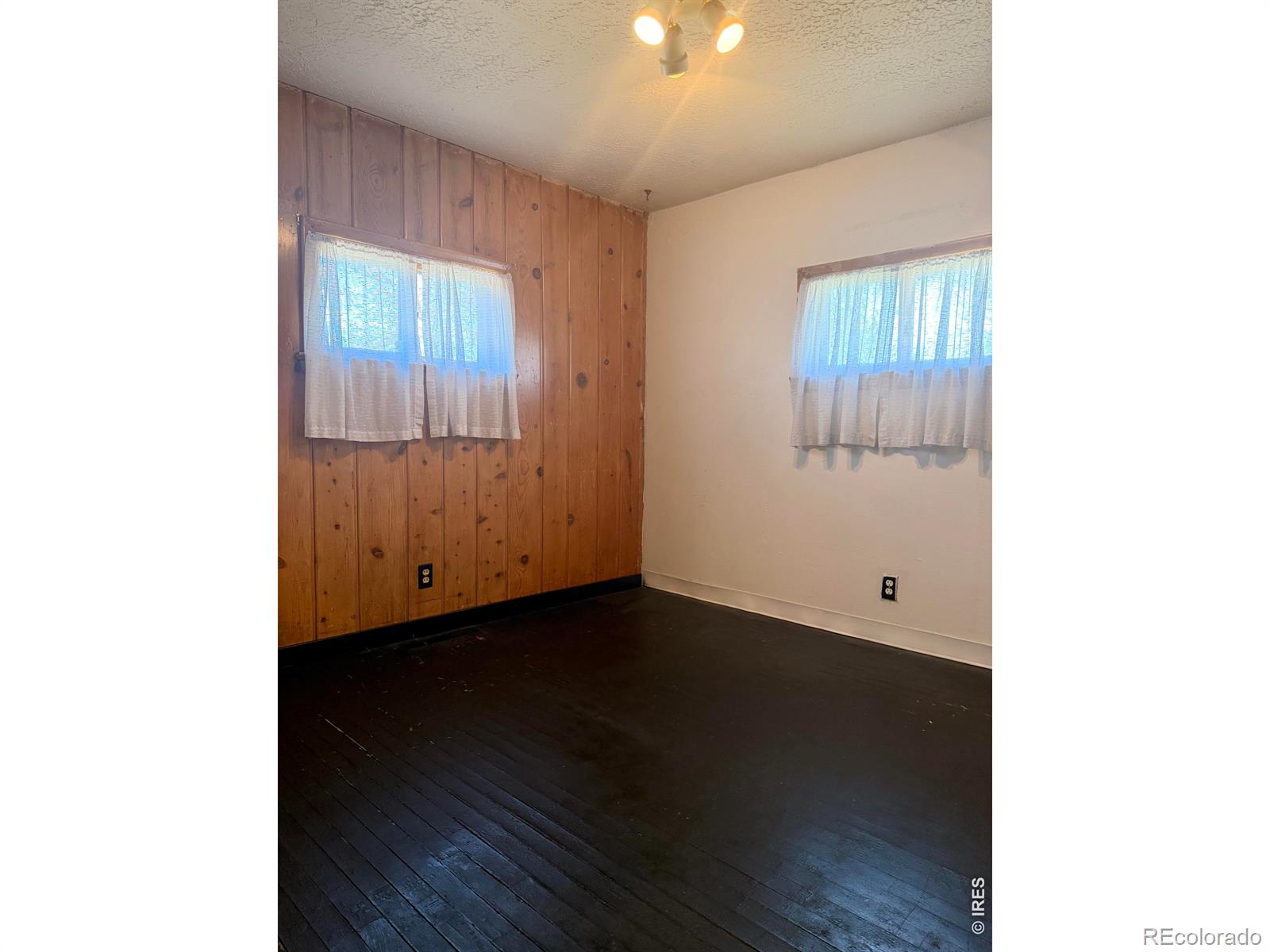 MLS Image #4 for 117  pine street,log lane village, Colorado