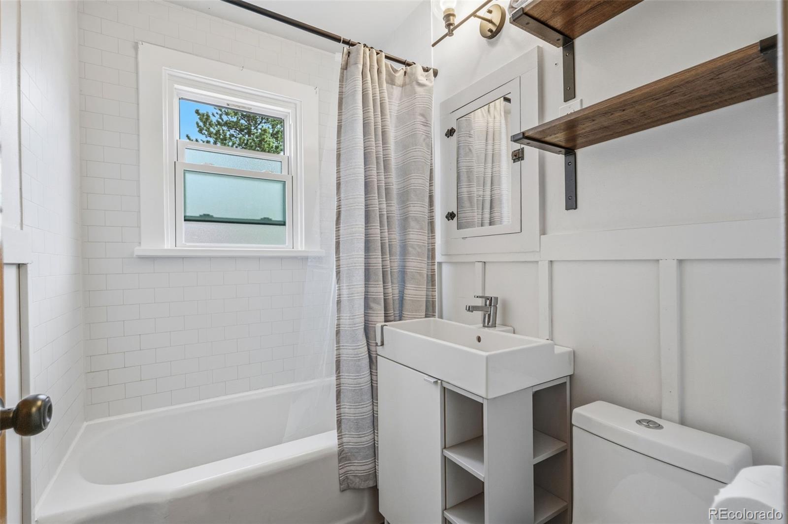 MLS Image #14 for 1095  carr street,lakewood, Colorado