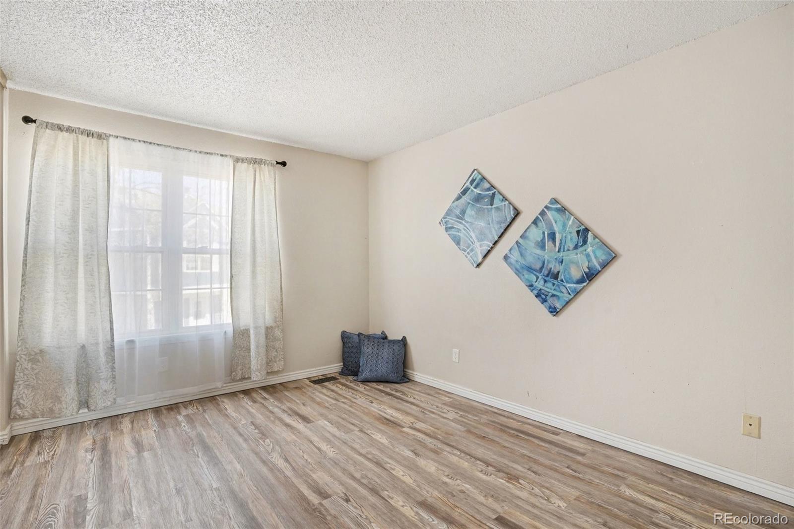 MLS Image #11 for 4019  charleston drive,colorado springs, Colorado